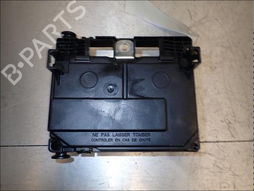 Fuse box PEUGEOT 407 (6D_) 1.6 HDi 110 (6D9HZC, 6D9HYC) | BP34015936E1 - Image 3