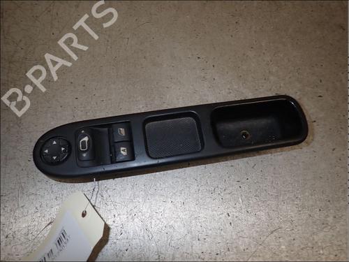 Used Left front window switch Left front window switch PEUGEOT 207 (WA_, WC_) 1.4 16V (88 hp) 34012925 34012925