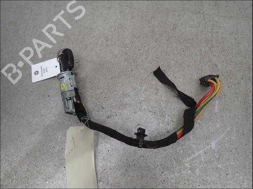 Used Ignition barrel Ignition barrel RENAULT CLIO II (BB_, CB_) 1.2 (BB0A, BB0F, BB10, BB1K, BB28, BB2D, BB2H, CB0A,... (58 hp) 36507824 36507824