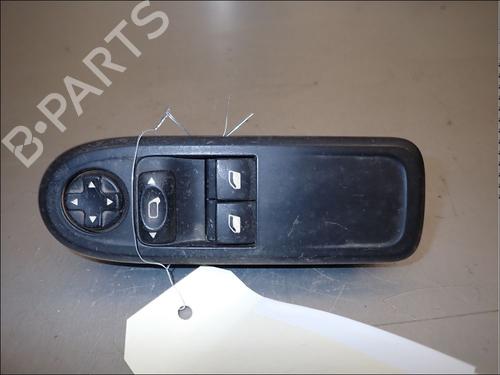Used Left front window switch Left front window switch PEUGEOT 308 I (4A_, 4C_) 1.6 HDi (90 hp) 34017484 34017484