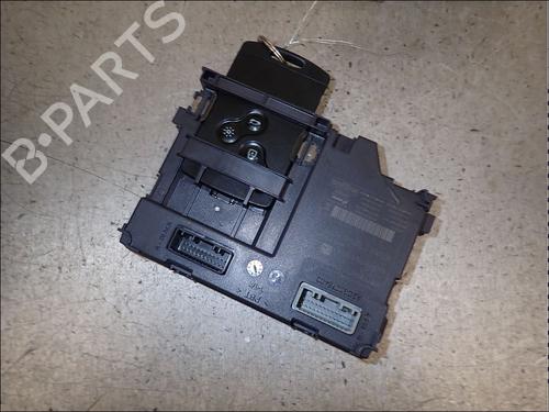card-reader-renault-clio-iv-bh_-2012-2013-2014-2015-2016-2017-2018-2019-2020-2021-34205430 main image