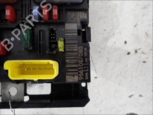 Fuse box PEUGEOT 307 Break (3E) 1.6 HDi 110 | BP34016194E1 - Image 2