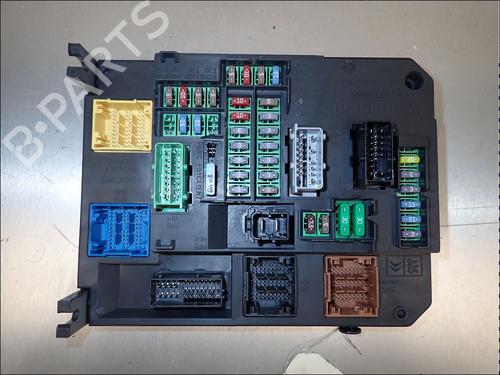 Used Fuse box Fuse box CITROËN C4 Picasso II 2.0 BlueHDi 150 (150 hp) 34027614 34027614