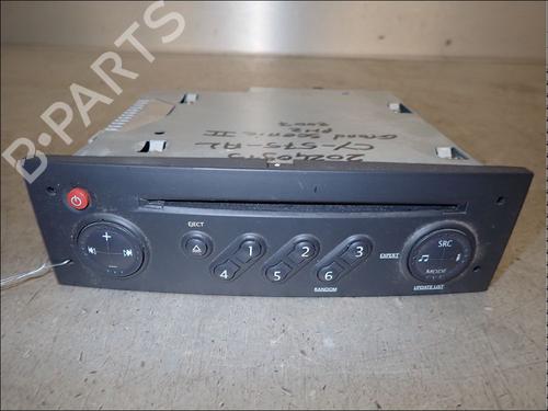 Used Radio Radio RENAULT GRAND SCÉNIC II (JM0/1_) 1.9 dCi (JM14) (131 hp) 34035114 34035114