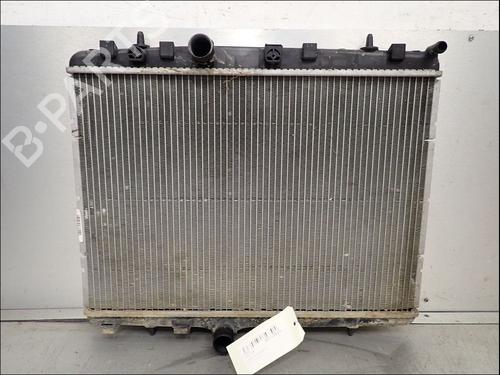 Used Water radiator Water radiator 37584561 37584561
