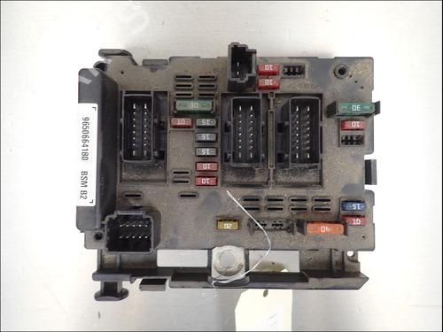Used Fuse box Fuse box 39398065 39398065