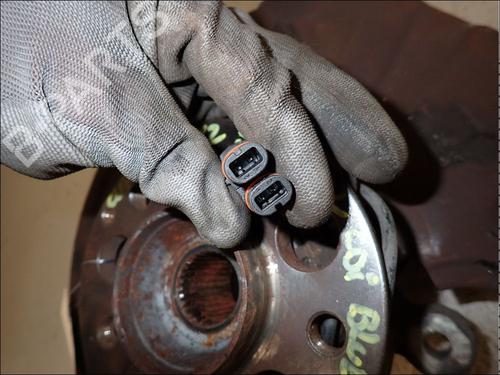 Right front steering knuckle MERCEDES-BENZ E-CLASS (W212) E 350 CDI 4-matic (212.089) | BP34013925M26 - Image 2