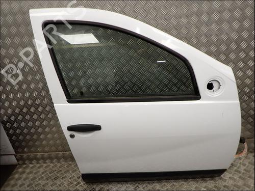 right-front-door-dacia-sandero-2008-36459400 main image