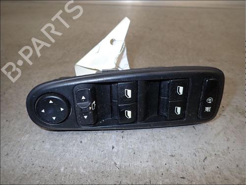 Used Left front window switch Left front window switch CITROËN C4 Picasso I MPV (UD_) 1.6 HDi (109 hp) 34013867 34013867
