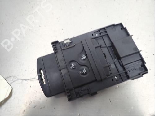 card-reader-renault-laguna-iii-bt01-2007-2008-2009-2010-2011-2012-2013-2014-2015-40523213 main image