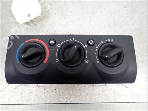 Used Climate control Climate control 37628513 37628513