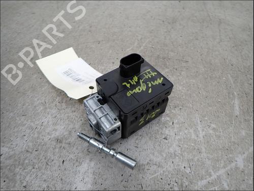ignition-barrel-renault-megane-iii-hatchback-bz01_-b3_-2008-36692830 main image
