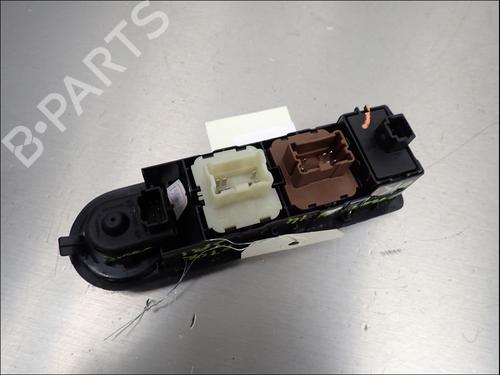 Left front window switch RENAULT CAPTUR I (J5_, H5_) 1.5 dCi 90 (J5N4, J5M5, J5MW, J5M6, J5AL, J5AJ) | BP39225118I27 - Image 2