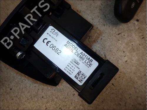 Card reader CITROËN DS5 2.0 HDi 165 | BP34024959E4 - Image 3