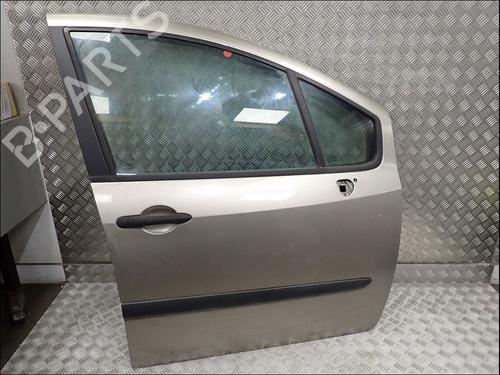 Used Right front door Right front door 38613922 38613922