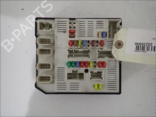 fuse-box-renault-laguna-iii-bt01-2007-2008-2009-2010-2011-2012-2013-2014-2015-34011820 main image