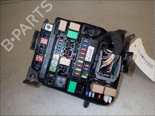 Used Fuse box Fuse box KIA CARENS IV 1.6 GDi (135 hp) 34024040 34024040