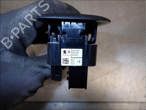 Left front window switch CITROËN C3 II (SC_) 1.4 | BP34030951I27 - Image 4