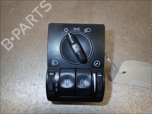 Used Headlight switch Headlight switch OPEL CORSA C (X01) 1.2 (F08, F68) (75 hp) 34032083 34032083