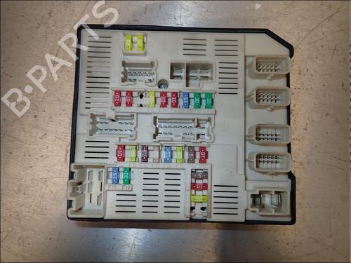 Used Fuse box Fuse box RENAULT MEGANE III Coupe (DZ0/1_) 1.9 dCi (DZ0N, DZ0J, DZ1J, DZ1K) (131 hp) 34021637 34021637