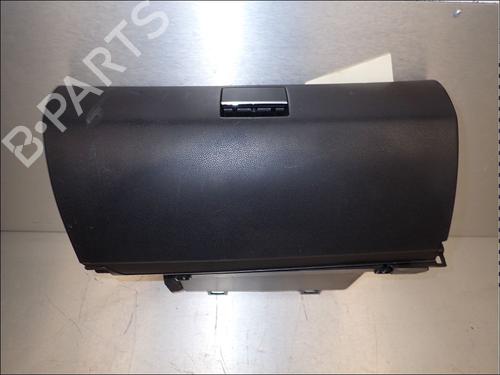 Handskerum Handskerum MERCEDES-BENZ B-CLASS Sports Tourer (W245) B 180 CDI (245.207) (109 hp) 34023250 34023250