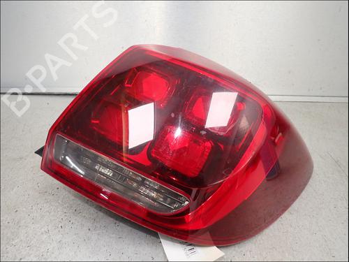 Used Right taillight Right taillight 37601105 37601105