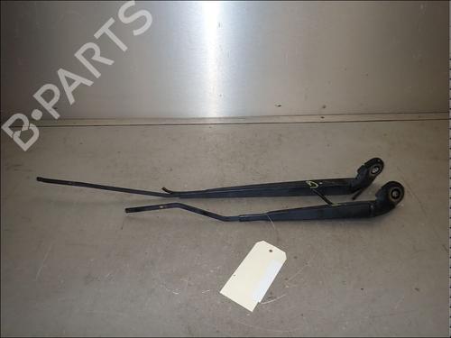 Used Front windshield wiper arm Front windshield wiper arm CITROËN C4 CACTUS 1.6 HDi 90 (92 hp) 34030516 34030516