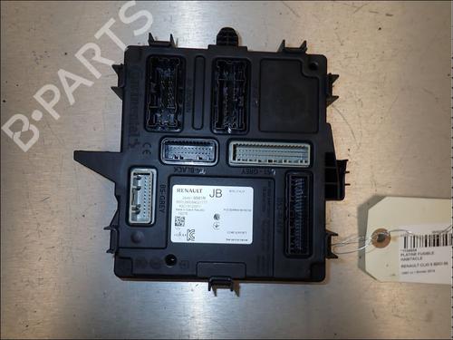 Used Fuse box Fuse box RENAULT CLIO V (B7_) 1.5 Blue dCi 85 (B7AG) (86 hp) 34014654 34014654