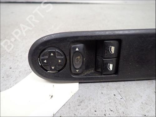 Left front window switch PEUGEOT 308 I (4A_, 4C_) 2.0 HDi | BP37658934I27 - Image 2