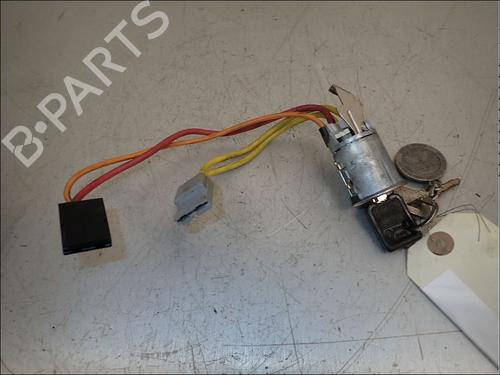 Used Ignition barrel Ignition barrel RENAULT SUPER 5 (B/C40_) 1.4 (B/C40M) (60 hp) 34018341 34018341