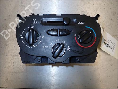 Used Climate control Climate control PEUGEOT 206 Hatchback (2A/C) 1.4 i (75 hp) 34025390 34025390