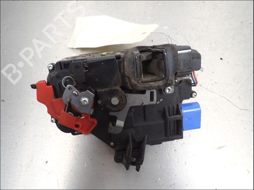 Højre fortil lås Højre fortil lås SKODA ROOMSTER (5J7) 1.6 TDI (90 hp) 39907973 39907973