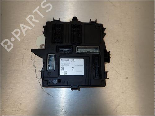 Used Fuse box Fuse box RENAULT CLIO V (B7_) 1.0 TCe 100 (B7MT) (101 hp) 34021746 34021746