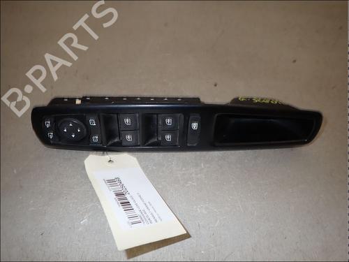 Used Left front window switch Left front window switch RENAULT GRAND SCÉNIC III (JZ0/1_) 1.9 dCi (JZ0J, JZ0N, JZ1K, JZ1S) (131 hp) 34019809 34019809