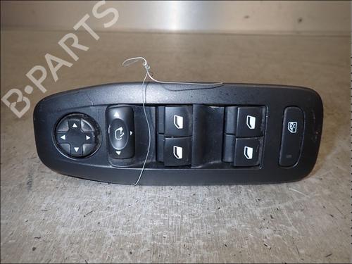 Used Left front window switch Left front window switch PEUGEOT 208 I (CA_, CC_) 1.6 BlueHDi 120 (120 hp) 34015559 34015559