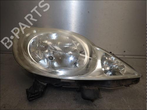 Used Right headlight Right headlight PEUGEOT 107 (PM_, PN_) 1.0 (68 hp) 34036061 34036061