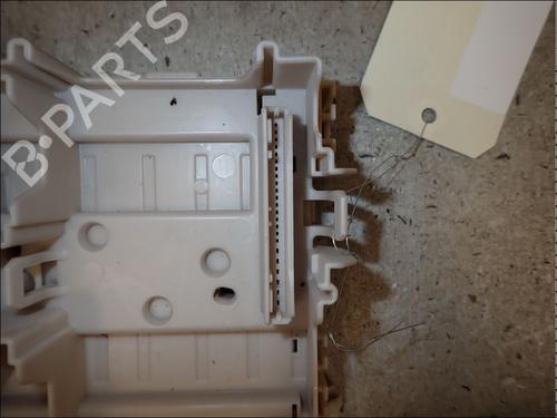 Fuse box PEUGEOT 108 1.0 VTi 72 | BP34032515E1 - Image 3