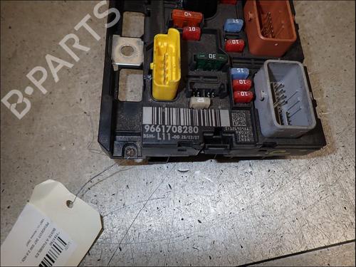 Fuse box PEUGEOT 307 Break (3E) 2.0 HDi 135 | BP36182634E1 - Image 2
