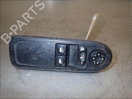 Used Left front window switch Left front window switch PEUGEOT 308 I (4A_, 4C_) 2.0 HDi (136 hp) 34018409 34018409