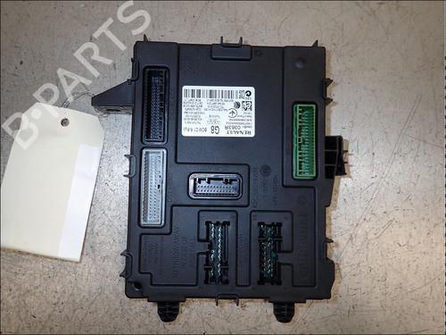 fuse-box-renault-megane-iv-hatchback-b9amn_-2015-34019587 main image
