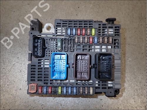 Used Fuse box Fuse box CITROËN DS5 2.0 HDi 165 (163 hp) 34021862 34021862