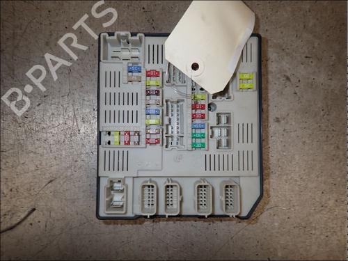 fuse-box-renault-megane-iii-hatchback-bz01_-b3_-2008-34012148 main image
