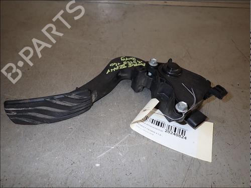 pedal-renault-megane-iv-hatchback-b9amn_-2015-34014293 main image