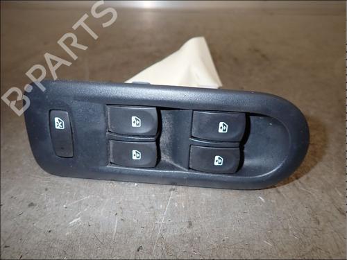 Used Left front window switch Left front window switch RENAULT CLIO III (BR0/1, CR0/1) 1.5 dCi (88 hp) 34030092 34030092