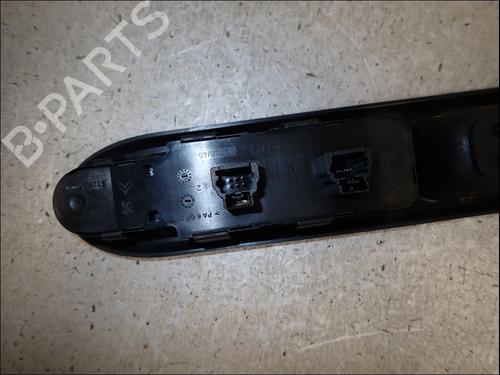 Left front window switch PEUGEOT 407 (6D_) 2.0 HDi 135 (6DRHRH, 6DRHRE, 6DRHRG, 6DRHRJ) | BP35893240I27 - Image 4