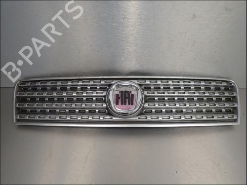 Used Grille Grille FIAT PUNTO (188_) 1.3 JTD 16V (70 hp) 40559344 40559344