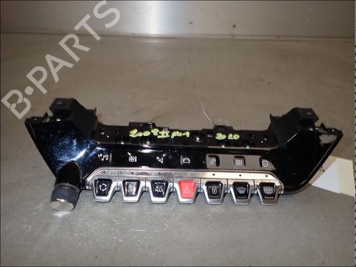 Used Climate control Climate control PEUGEOT 2008 II (UD_, US_, UY_, UJ_, UR_, UC_) 1.2 PureTech 130 (USHNS, URHNS) (130 hp) 34033936 34033936