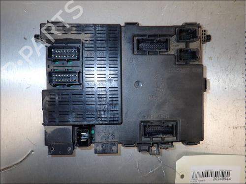 Used Fuse box Fuse box CITROËN XSARA (N1) 2.0 HDi 109 (109 hp) 34028416 34028416