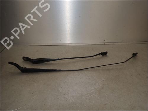 Used Front windshield wiper arm Front windshield wiper arm RENAULT ZOE (BFM_) ZOE (92 hp) 34576488 34576488