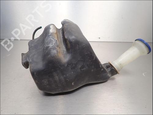 Used Windscreen washer tank Windscreen washer tank 39524570 39524570